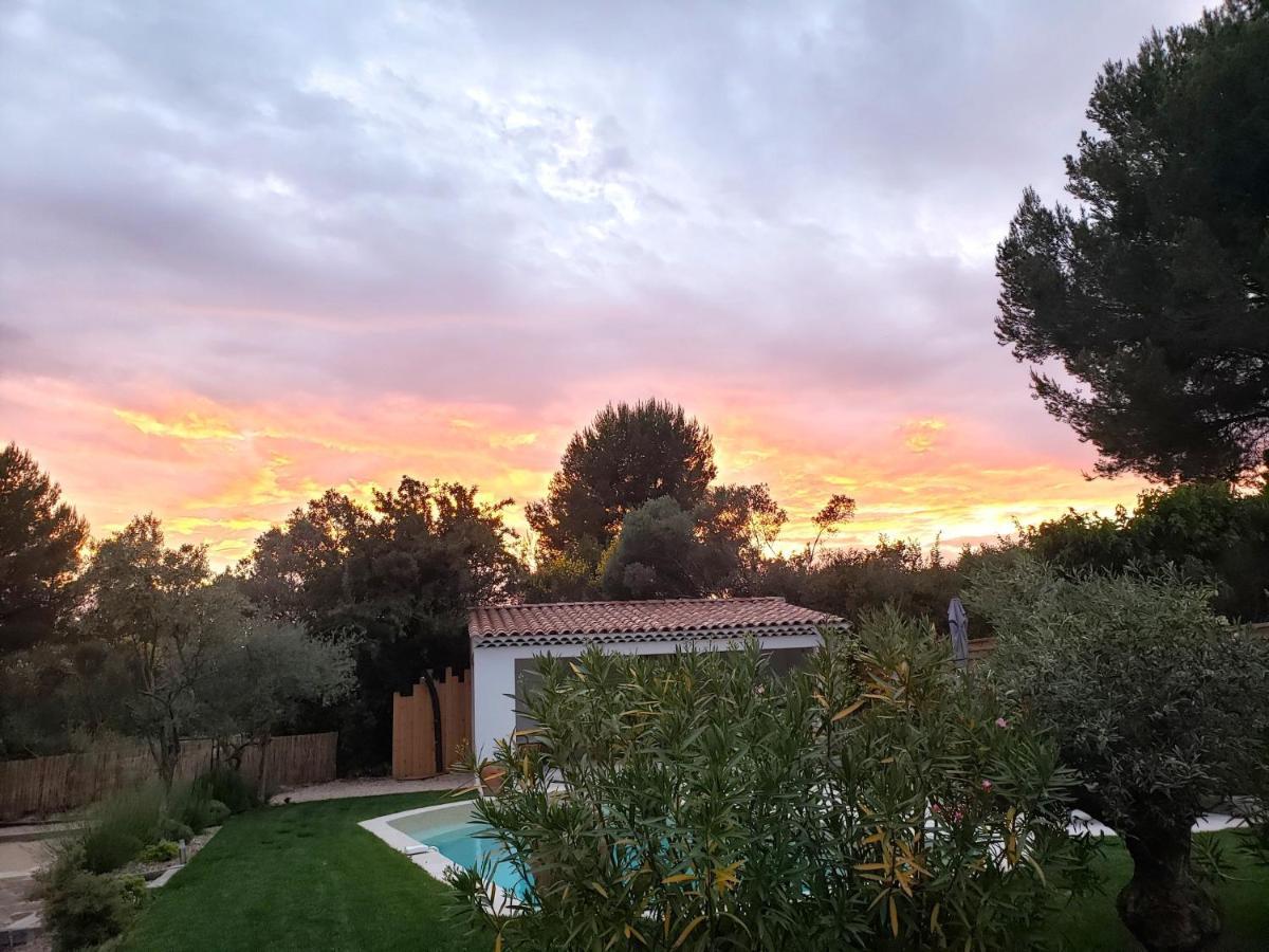 La Bastide D'Alix Bed & Breakfast Eguilles Exterior photo