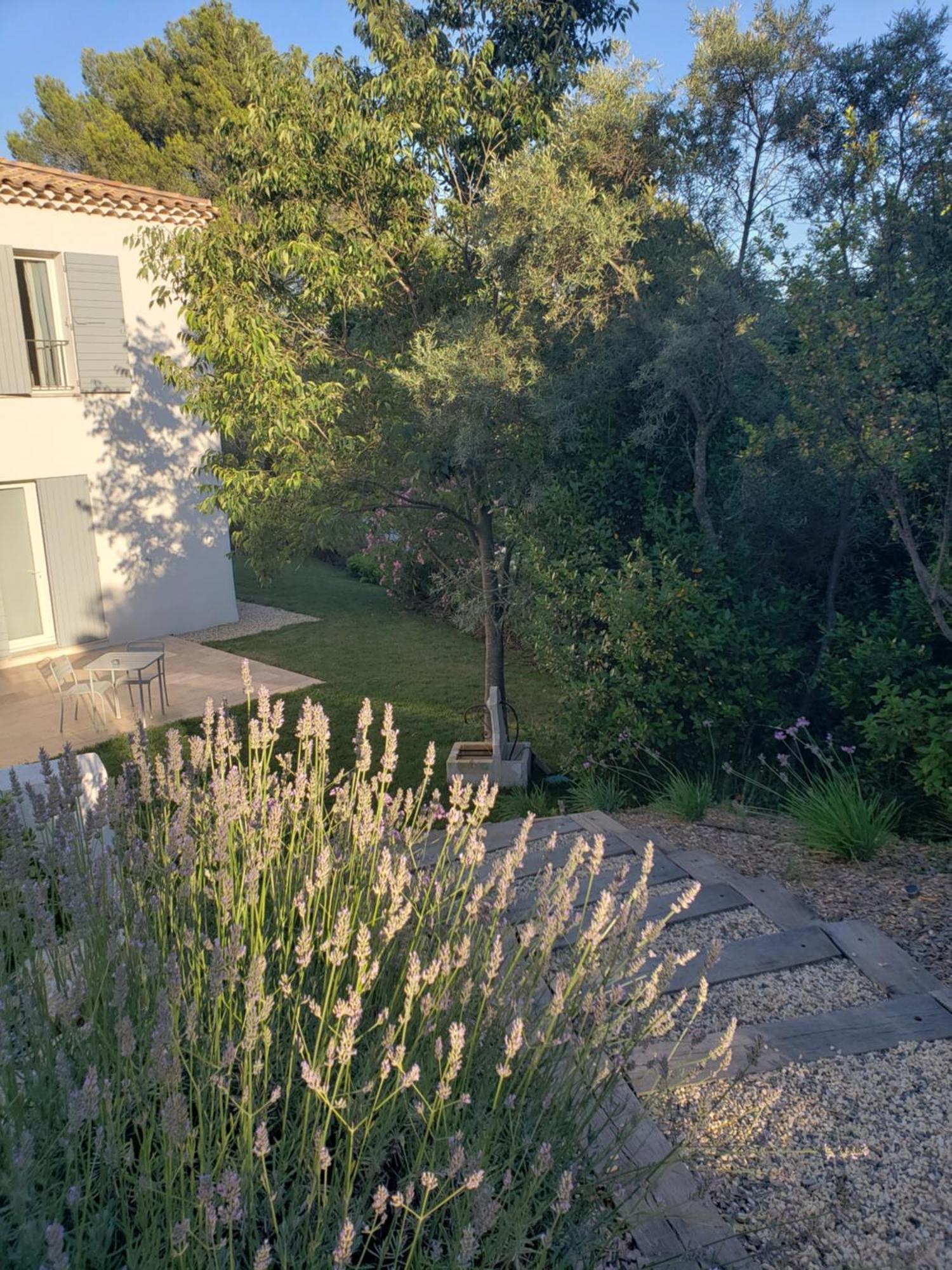 La Bastide D'Alix Bed & Breakfast Eguilles Exterior photo