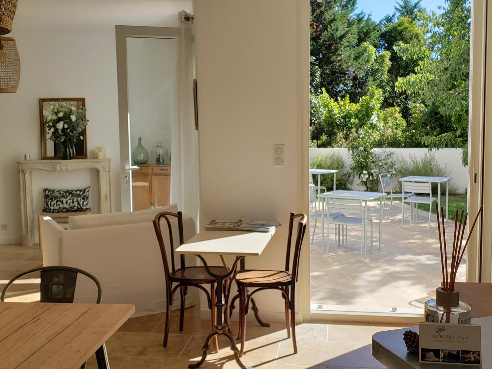 La Bastide D'Alix Bed & Breakfast Eguilles Exterior photo